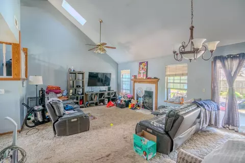 Living - 1117 E Tulare Ave, Visalia, CA 93292 photo 1 of 1
