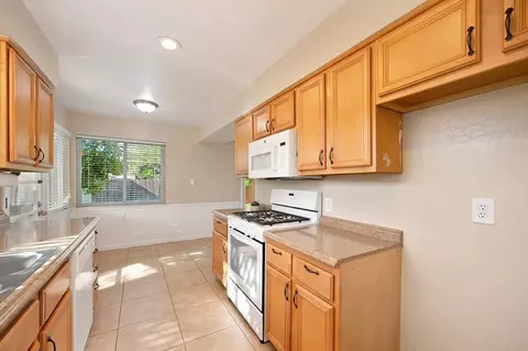 5937 Ashworth Way, Carmichael, CA 95608 photo 13