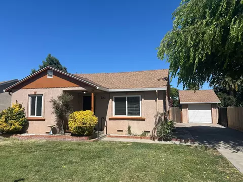 923 Acacia St, Modesto, CA 95351 photo 1