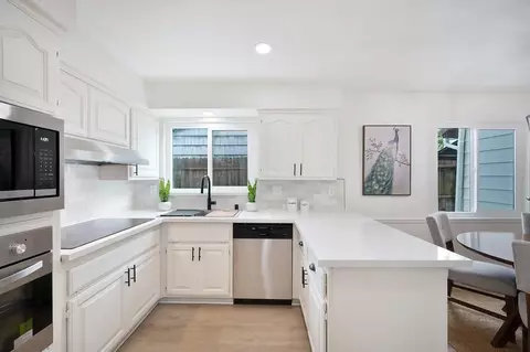 Kitchen - 6418 Templeton Dr, Carmichael, CA 95608 photo 6 of 9
