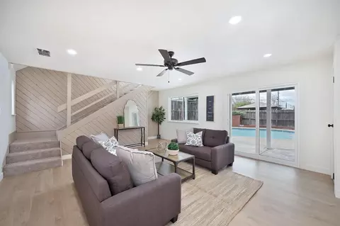 Living - 6418 Templeton Dr, Carmichael, CA 95608 photo 6 of 8