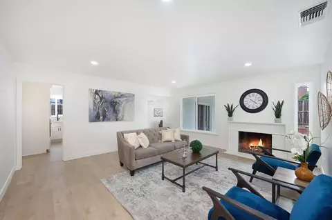 Living - 6418 Templeton Dr, Carmichael, CA 95608 photo 2 of 8