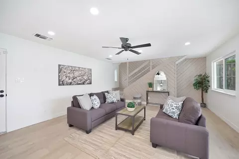 Living - 6418 Templeton Dr, Carmichael, CA 95608 photo 5 of 8