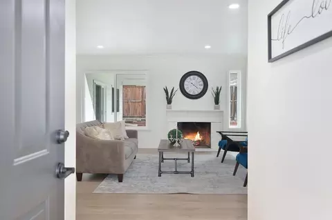 Entry Way - 6418 Templeton Dr, Carmichael, CA 95608 photo 2 of 6