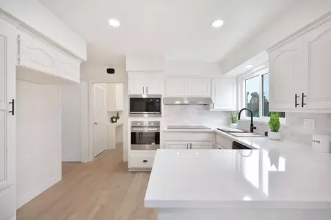 Kitchen - 6418 Templeton Dr, Carmichael, CA 95608 photo 2 of 9
