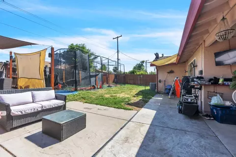 Exterior - 7662 Milldale Cir, Elverta, CA 95626 photo 3 of 5