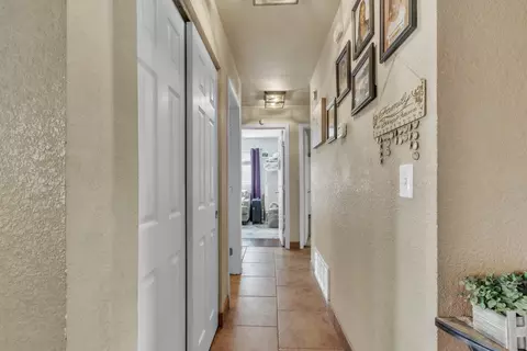 Entry Way - 7662 Milldale Cir, Elverta, CA 95626 photo 2 of 5