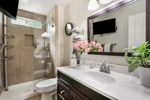 Bath - 3304 Monte Vista Ave, Davis, CA 95618 photo 1 of 3