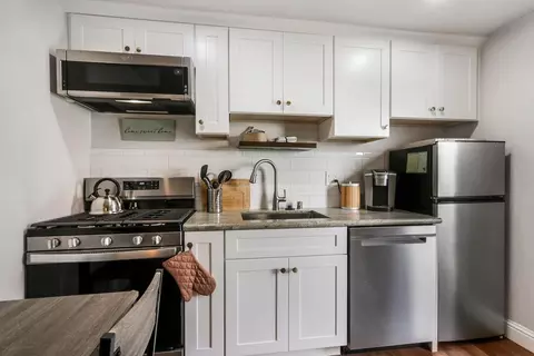 Kitchen - 3304 Monte Vista Ave, Davis, CA 95618 photo 4 of 4