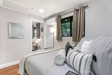 Bedroom - 3304 Monte Vista Ave, Davis, CA 95618 photo 4 of 5