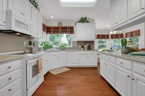 1703 Edgewood Dr, Turlock, CA 95382 photo 14