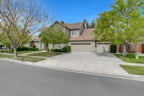 1703 Edgewood Dr, Turlock, CA 95382 photo 2