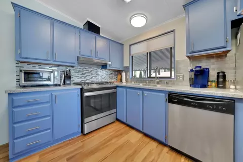 Kitchen - 20 Rollingwood #19, Jackson, CA 95642 photo 3 of 3