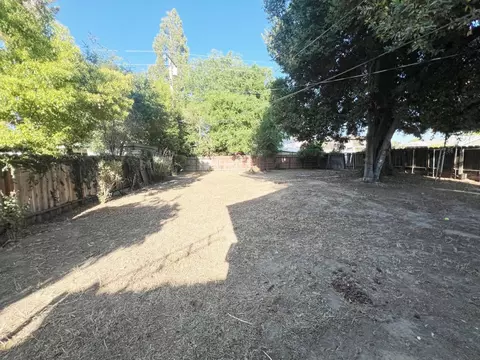 728 N Mills Ave, Lodi, CA 95242 photo 15