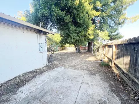 728 N Mills Ave, Lodi, CA 95242 photo 13