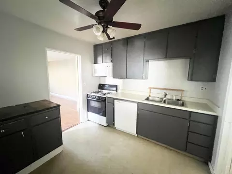 728 N Mills Ave, Lodi, CA 95242 photo 11