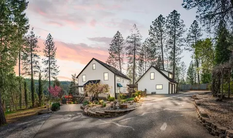 Exterior - 3118 Harmony Hill Rd, Placerville, CA 95667 photo 1 of 44