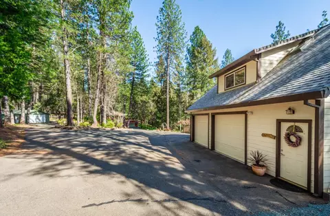 Exterior - 3118 Harmony Hill Rd, Placerville, CA 95667 photo 35 of 44