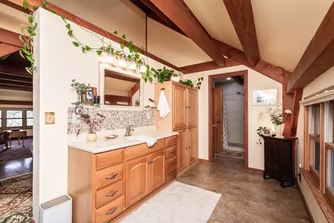 Bath - 3118 Harmony Hill Rd, Placerville, CA 95667 photo 6 of 10