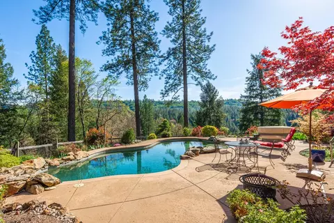 Exterior - 3118 Harmony Hill Rd, Placerville, CA 95667 photo 16 of 44