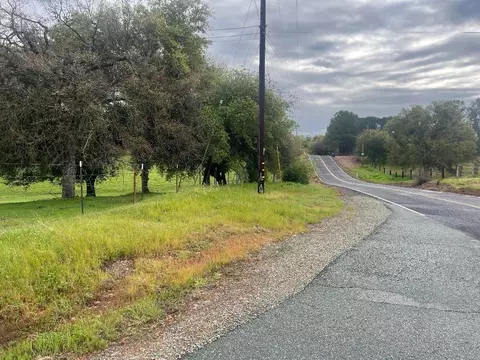 7258 Warren Rd, Valley Springs, CA 95252