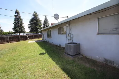 1616 Silver Ct, Modesto, CA 95351 photo 12