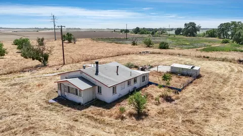 View/Area - 1390 Williamson Rd, Manteca, CA 95337 photo 13 of 14