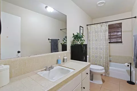 12521 E Harney Ln, Lodi, CA 95240 photo 26