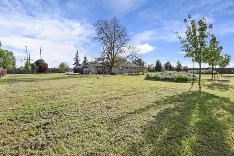 12521 E Harney Ln, Lodi, CA 95240 photo 40