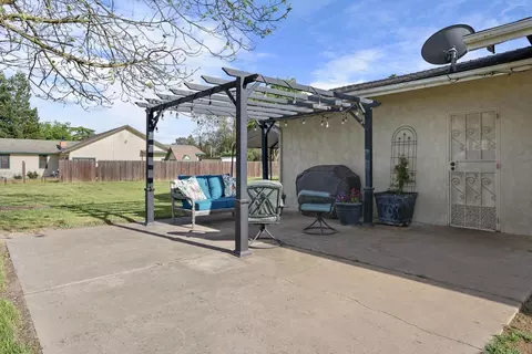 12521 E Harney Ln, Lodi, CA 95240 photo 45