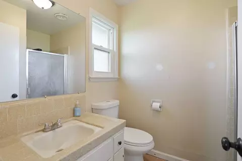 12521 E Harney Ln, Lodi, CA 95240 photo 33