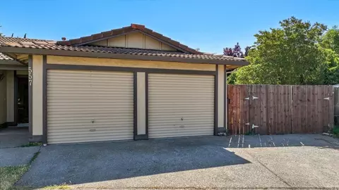 Exterior - 557 Morgan St, Manteca, CA 95336 photo 3 of 12
