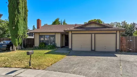 Exterior - 557 Morgan St, Manteca, CA 95336 photo 2 of 12