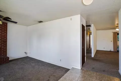 Living - 557 Morgan St, Manteca, CA 95336 photo 1 of 9