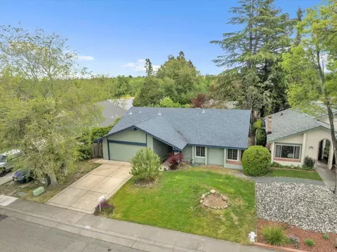 8339 Foxfire Dr, Orangevale, CA 95662 photo 2