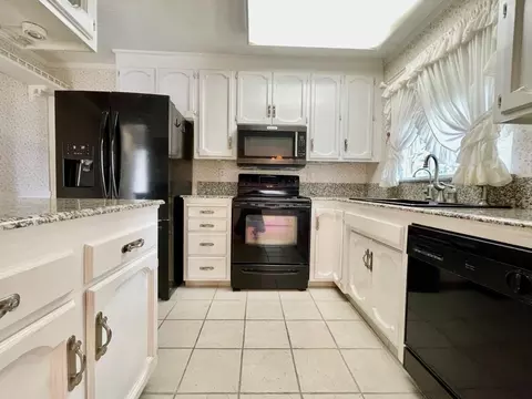 941 Roosevelt Ave, Tracy, CA 95376 photo 9