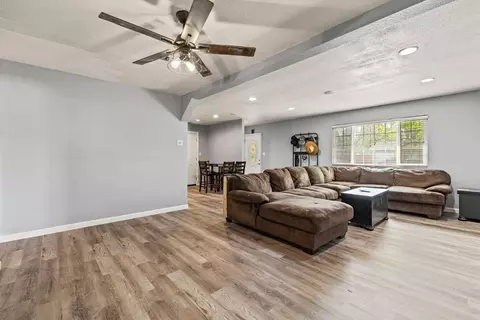 2319 Edinburgh Dr, Elverta, CA 95626 photo 4