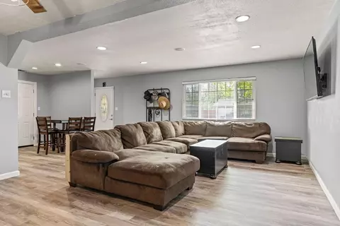 2319 Edinburgh Dr, Elverta, CA 95626 photo 7