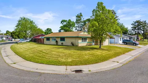 2319 Edinburgh Dr, Elverta, CA 95626 photo 3
