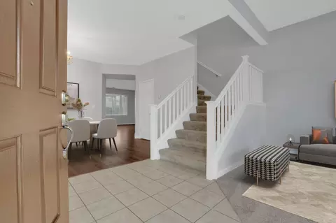 Entry Way - 901 Saffron Dr, Tracy, CA 95377 photo 6 of 7