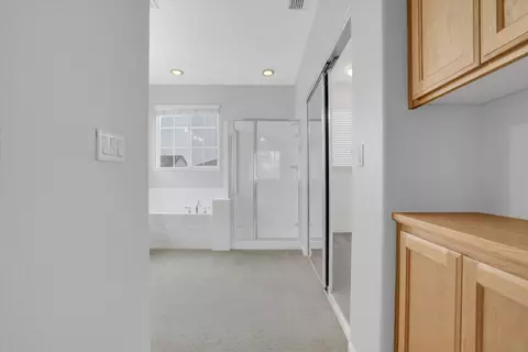 Entry Way - 901 Saffron Dr, Tracy, CA 95377 photo 5 of 7