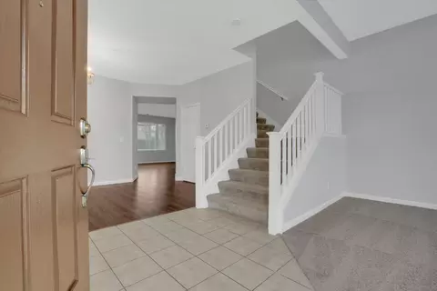 Entry Way - 901 Saffron Dr, Tracy, CA 95377 photo 1 of 7