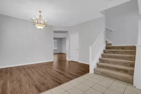 Entry Way - 901 Saffron Dr, Tracy, CA 95377 photo 2 of 7
