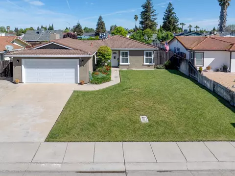 1361 7th St, Ripon, CA 95366 photo 1
