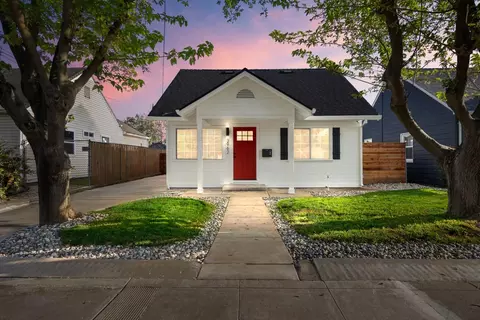 3962 8th Ave, Sacramento, CA 95817