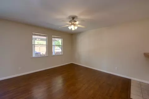 540 Red Robin Dr, Patterson, CA 95363 photo 9