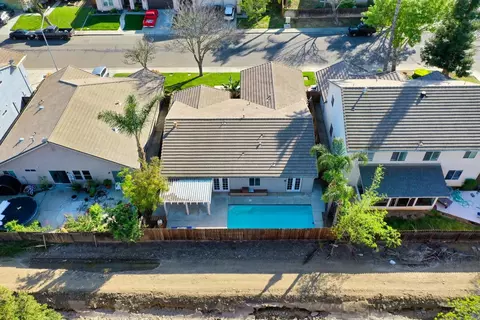 540 Red Robin Dr, Patterson, CA 95363 photo 34