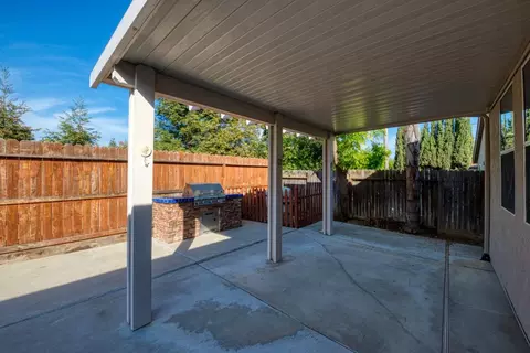540 Red Robin Dr, Patterson, CA 95363 photo 25