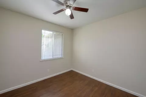 540 Red Robin Dr, Patterson, CA 95363 photo 7