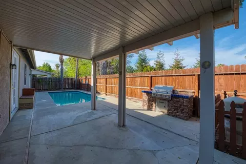 540 Red Robin Dr, Patterson, CA 95363 photo 26